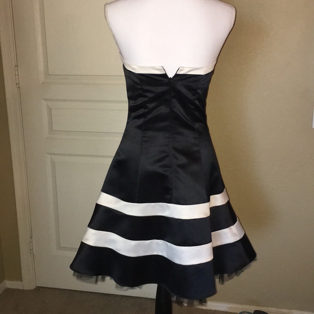 Cocktail Dress - Picture 3 of 5